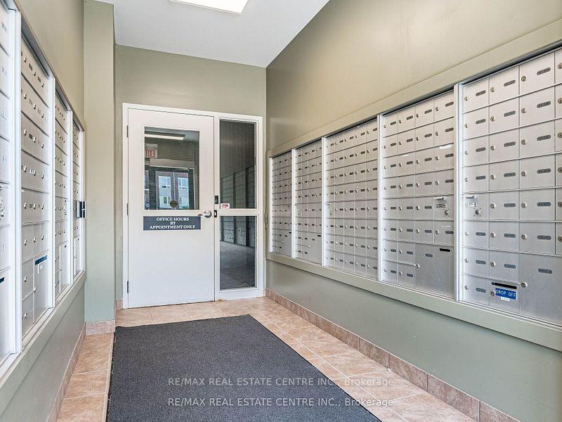 Photo 5 of Unit 109, 41 Goodwin Drive, Guelph, Pineridge/Westminster Woods — HOMEH