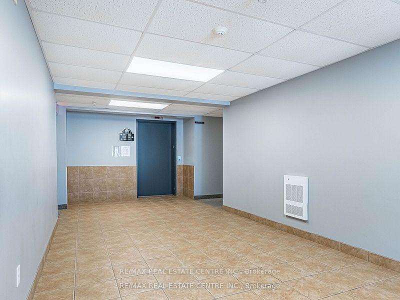 Photo 7 of Unit 109, 41 Goodwin Drive, Guelph, Pineridge/Westminster Woods — HOMEH