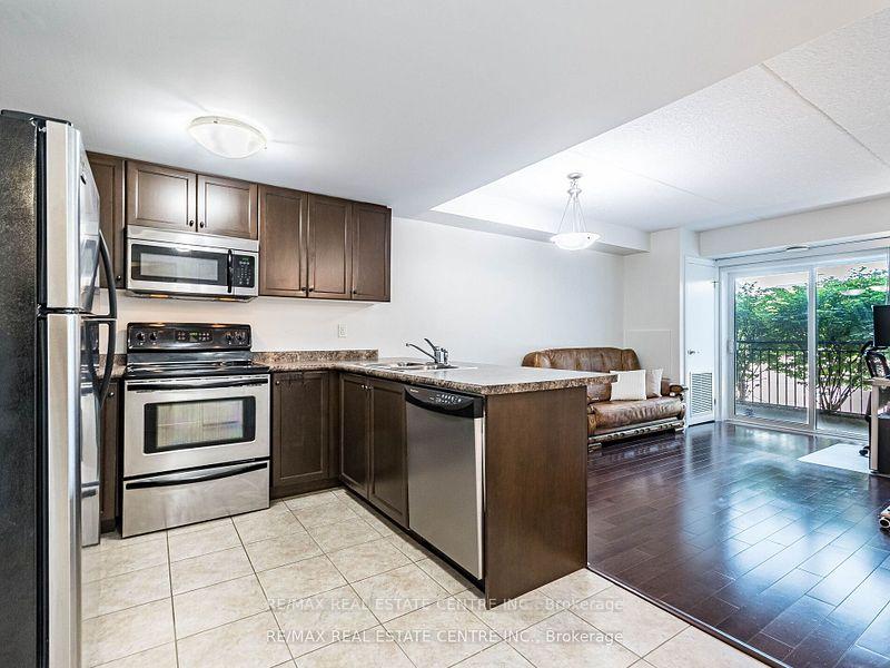Photo 11 of Unit 109, 41 Goodwin Drive, Guelph, Pineridge/Westminster Woods — HOMEH