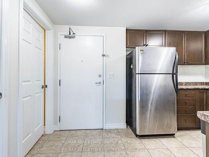 Photo 12 of Unit 109, 41 Goodwin Drive, Guelph, Pineridge/Westminster Woods — HOMEH