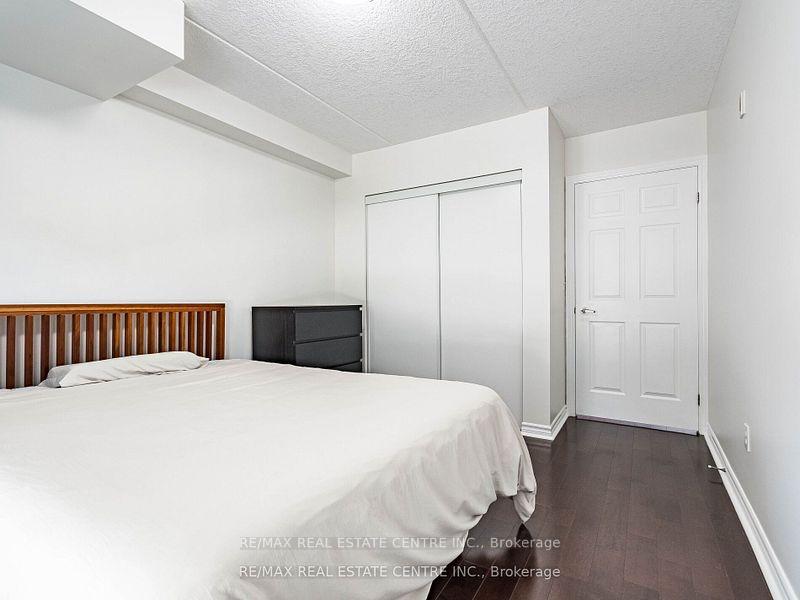 Photo 35 of Unit 109, 41 Goodwin Drive, Guelph, Pineridge/Westminster Woods — HOMEH