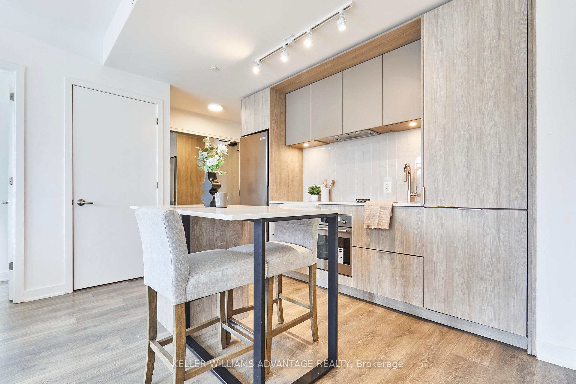 Photo 6 of Unit 1304, 130 River Street, Toronto, Regent Park — HOMEH