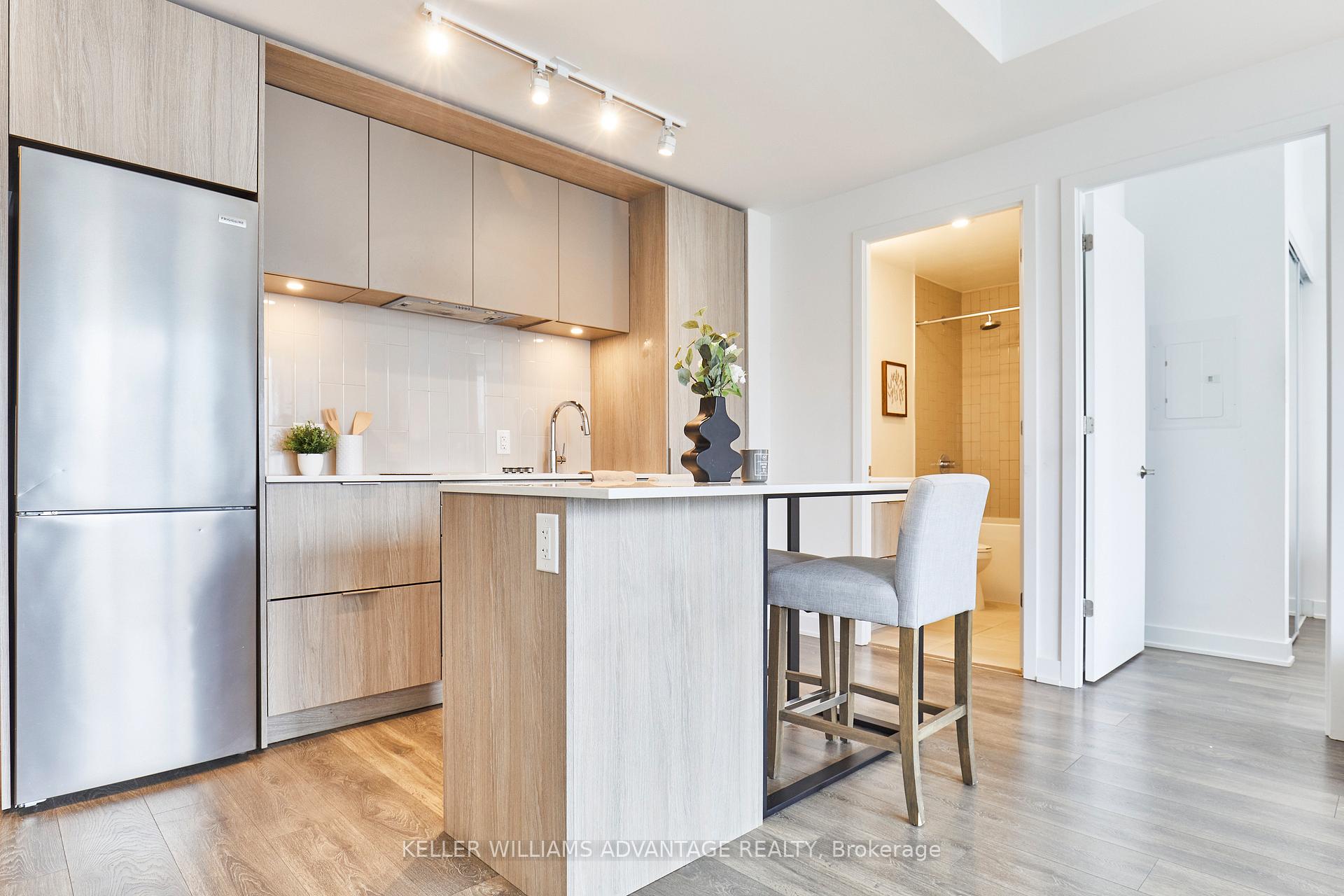 Photo 5 of Unit 1304, 130 River Street, Toronto, Regent Park — HOMEH