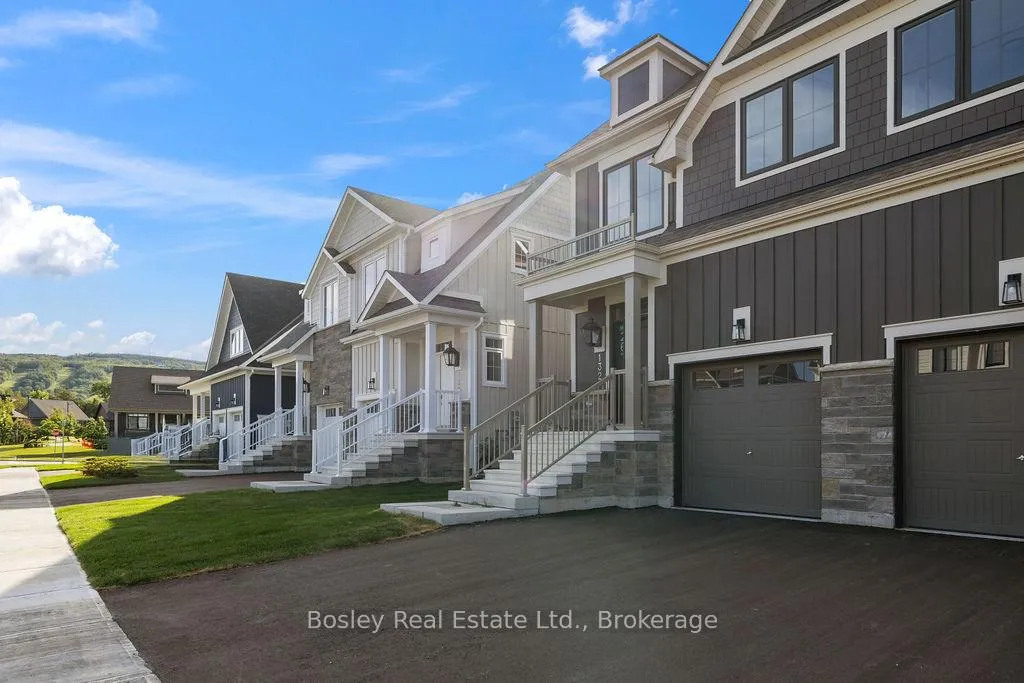 Photo 3 of 132 White Oak Crescent, Blue Mountains — HOMEH