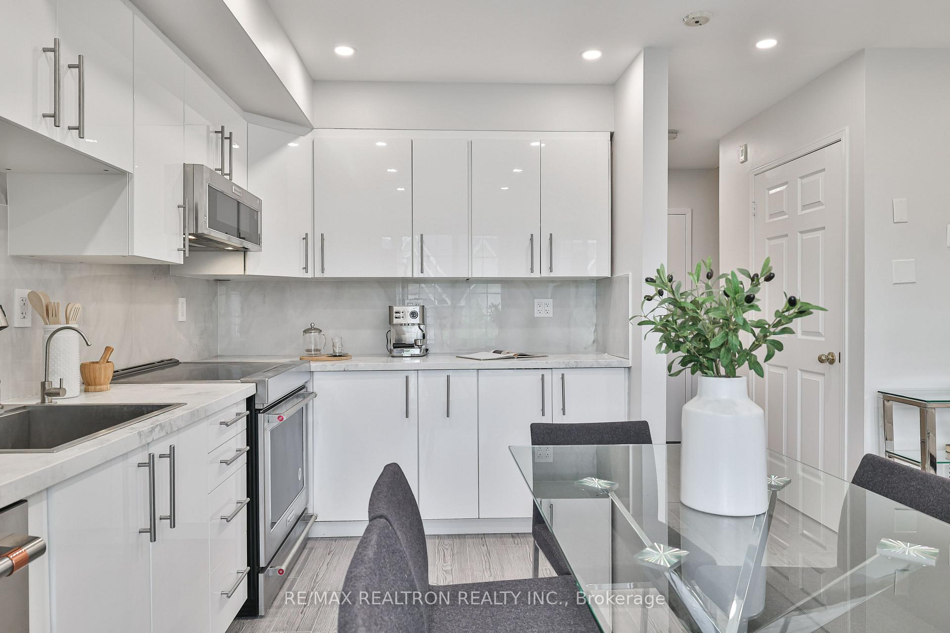 Photo 5 of Unit C206, 110 Cornell Park Avenue, Markham, Cornell — HOMEH