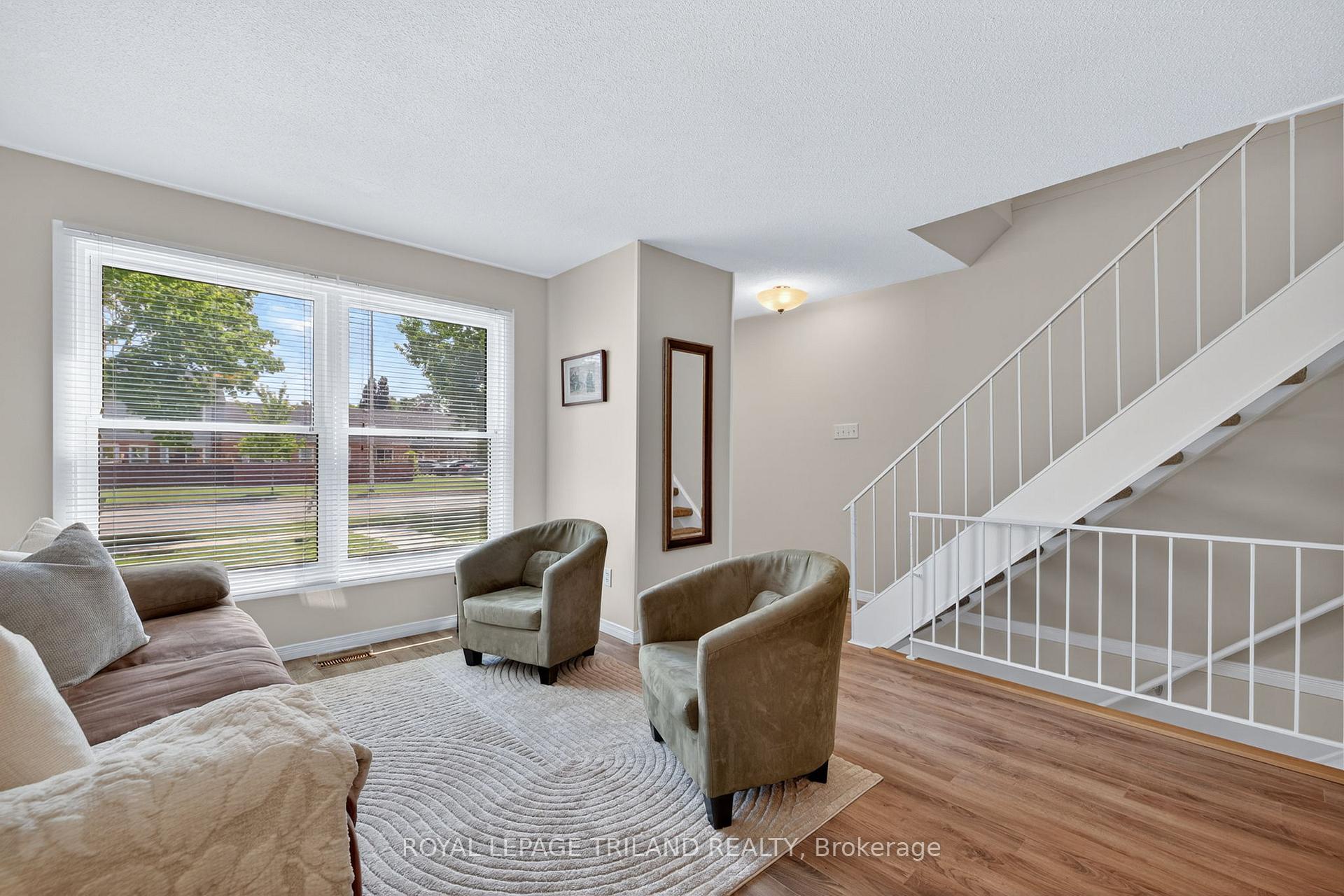 Photo 4 of Unit 22, 782 Viscount Road, London, South N — HOMEH