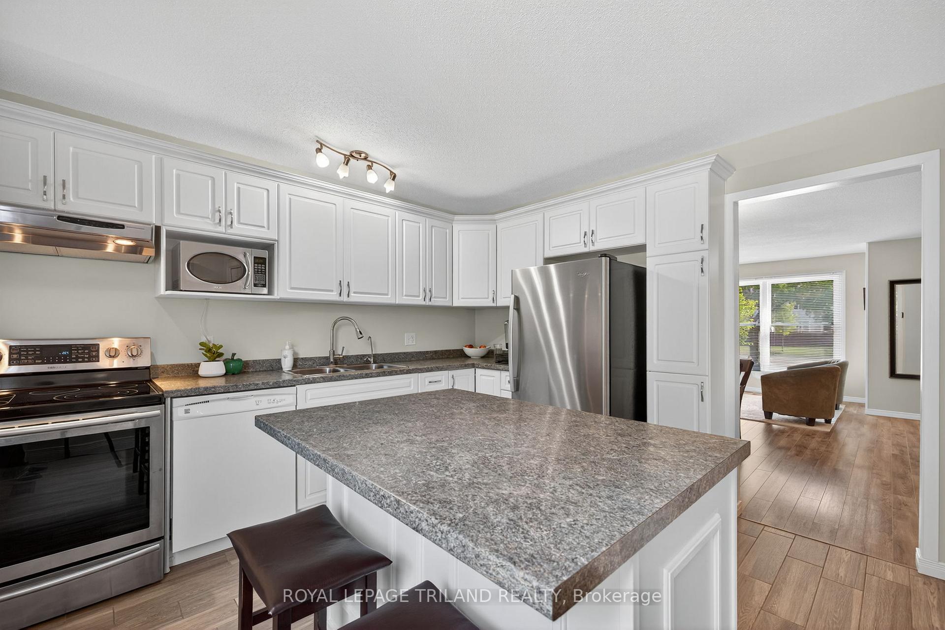 Photo 9 of Unit 22, 782 Viscount Road, London, South N — HOMEH