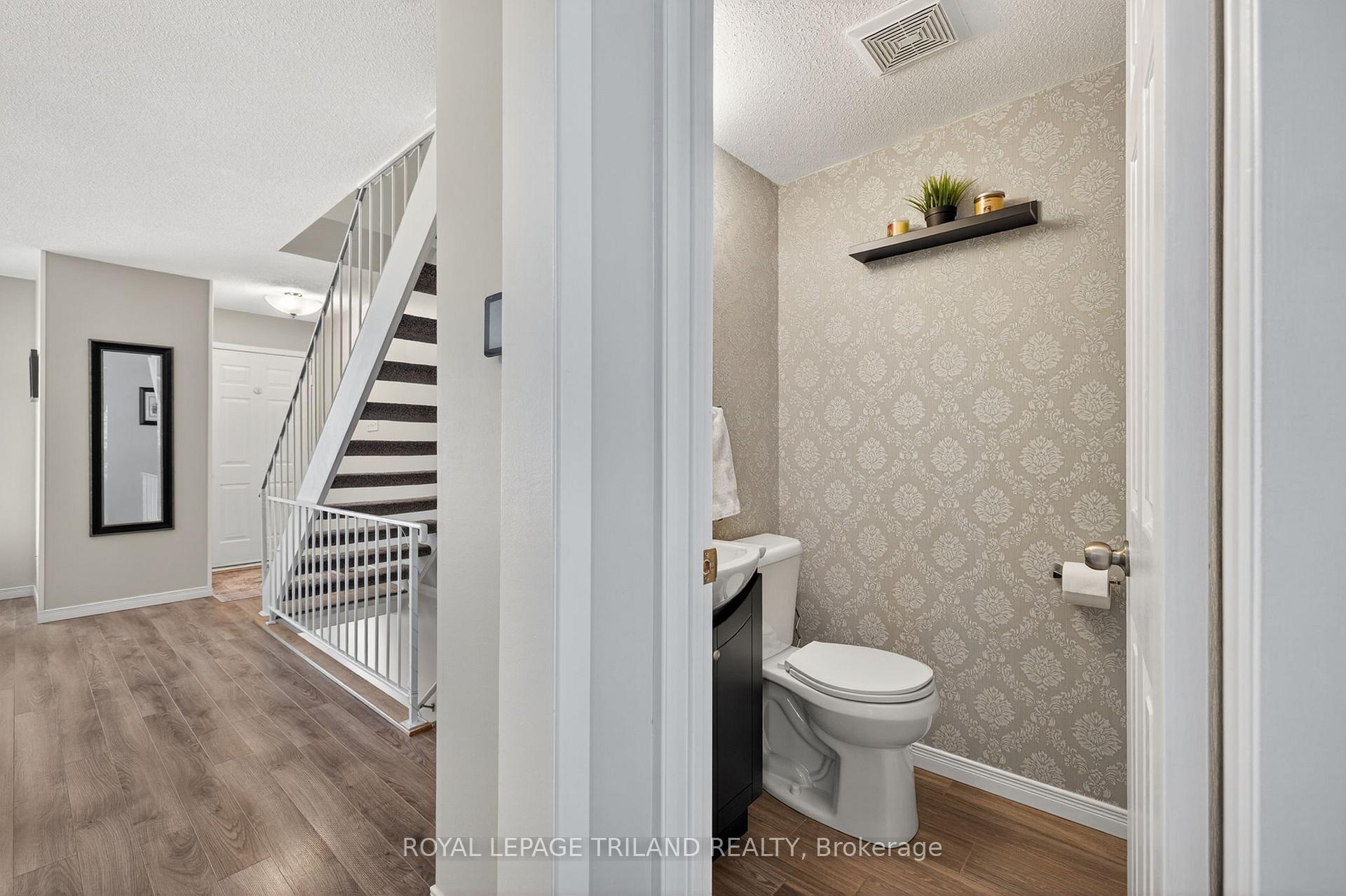 Photo 12 of Unit 22, 782 Viscount Road, London, South N — HOMEH