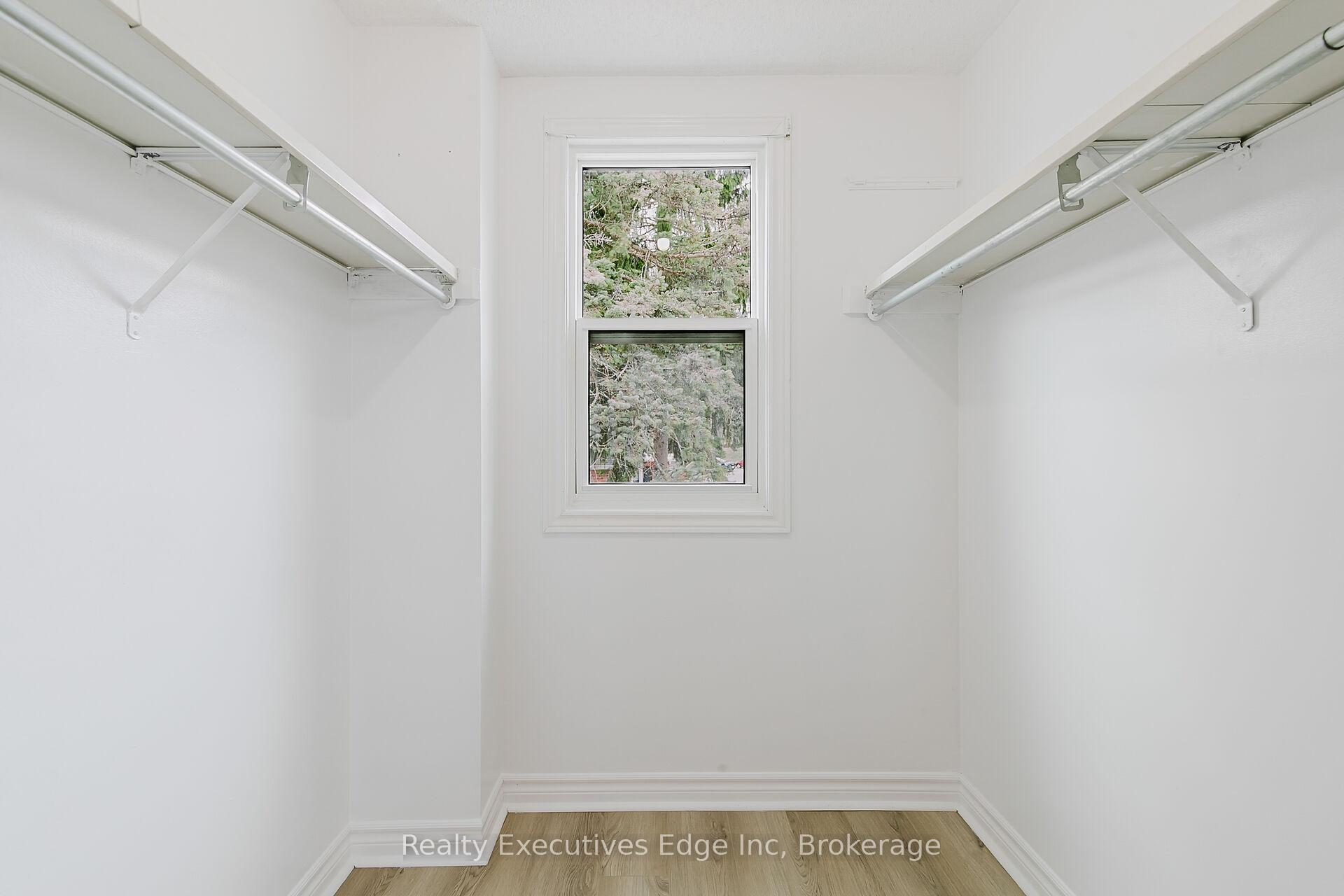 Photo 3 of Unit 6, 403 Keats Way, Waterloo — HOMEH