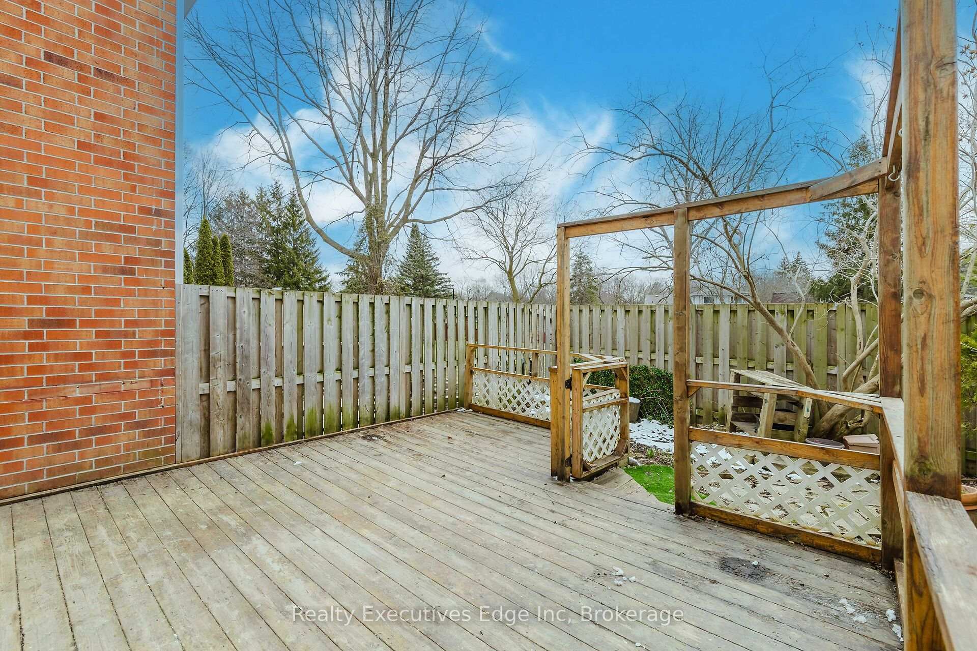 Photo 12 of Unit 6, 403 Keats Way, Waterloo — HOMEH