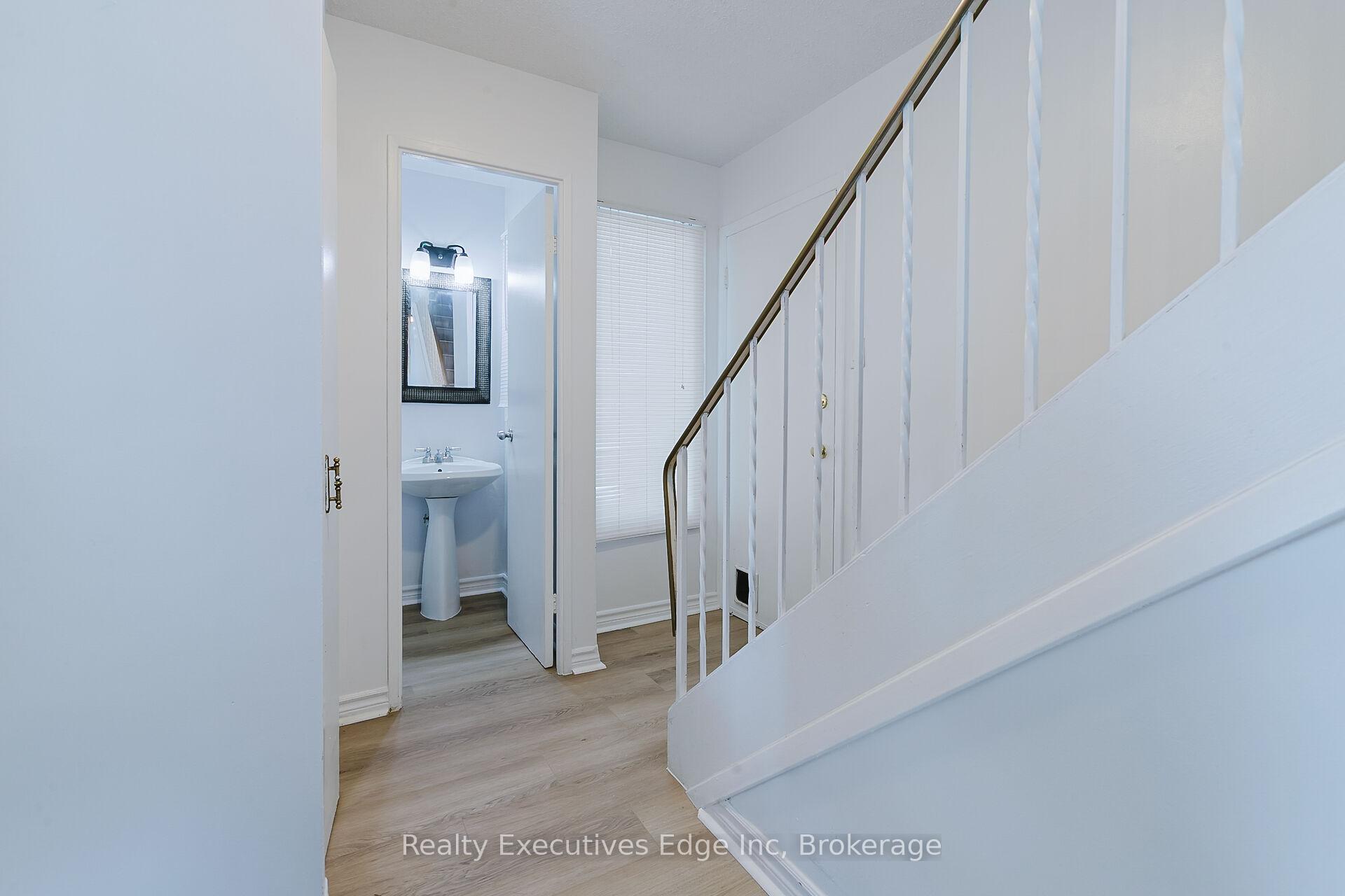 Photo 42 of Unit 6, 403 Keats Way, Waterloo — HOMEH