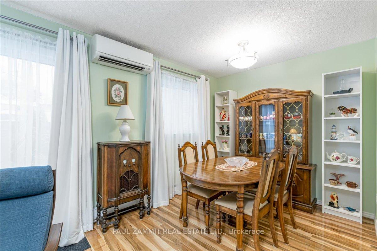 Photo 6 of 108 Harris Way, Markham, Aileen-Willowbrook — HOMEH