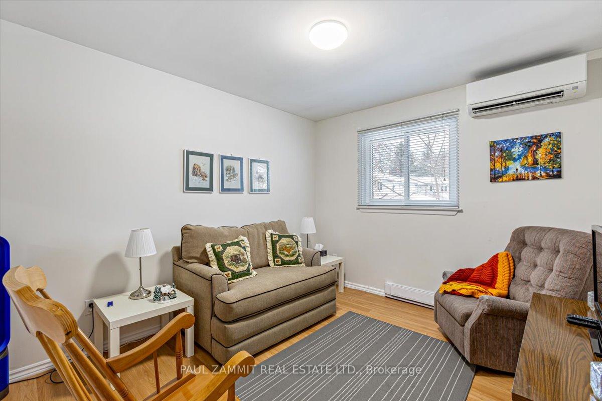 Photo 16 of 108 Harris Way, Markham, Aileen-Willowbrook — HOMEH