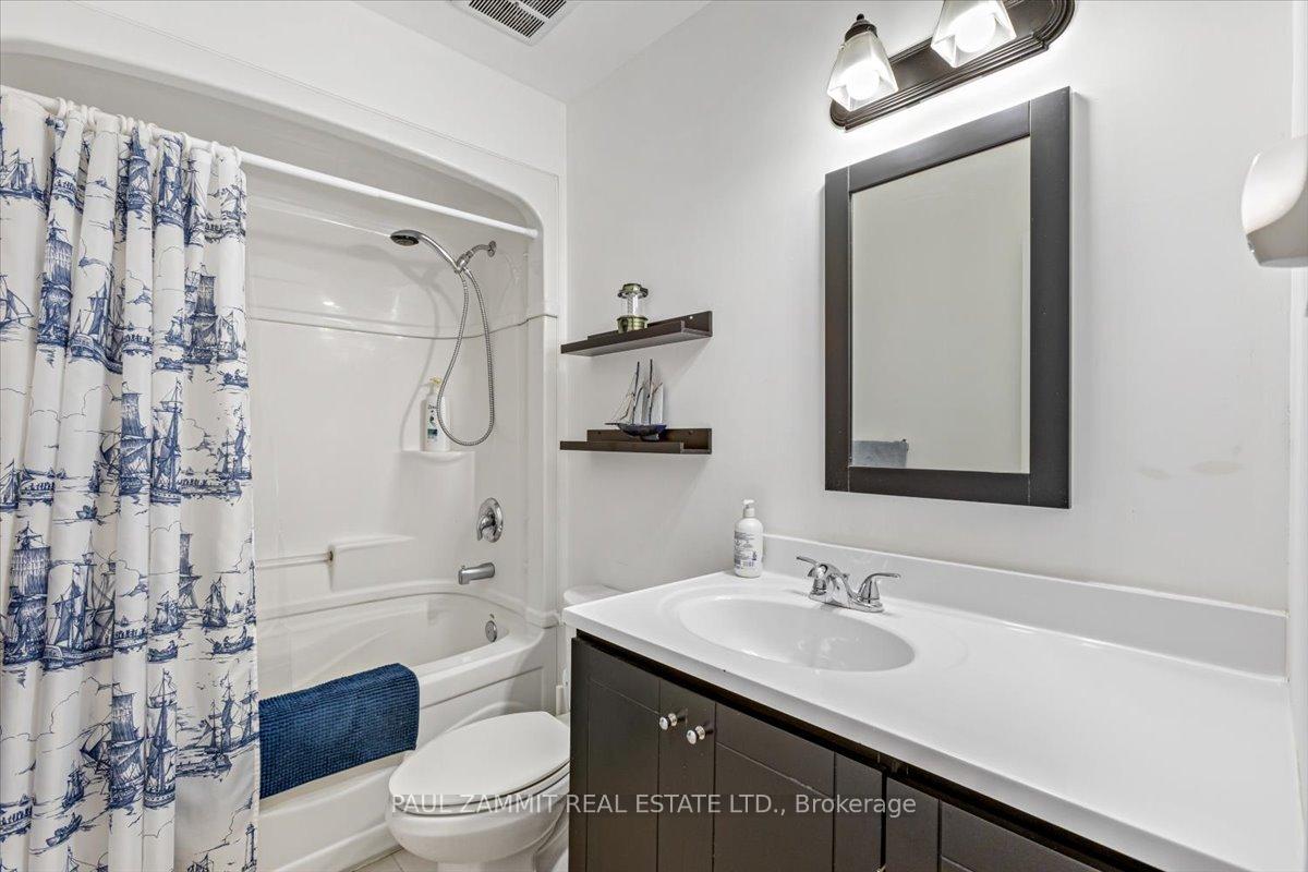 Photo 17 of 108 Harris Way, Markham, Aileen-Willowbrook — HOMEH