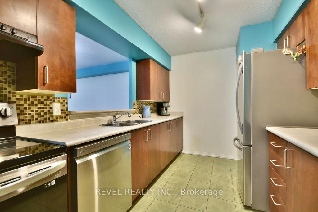 Photo 9 of Unit 306, 260 Davis Drive, Newmarket, Central Newmarket — HOMEH