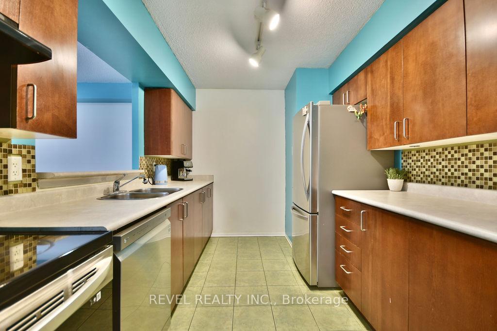 Photo 10 of Unit 306, 260 Davis Drive, Newmarket, Central Newmarket — HOMEH