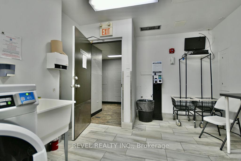 Photo 22 of Unit 306, 260 Davis Drive, Newmarket, Central Newmarket — HOMEH