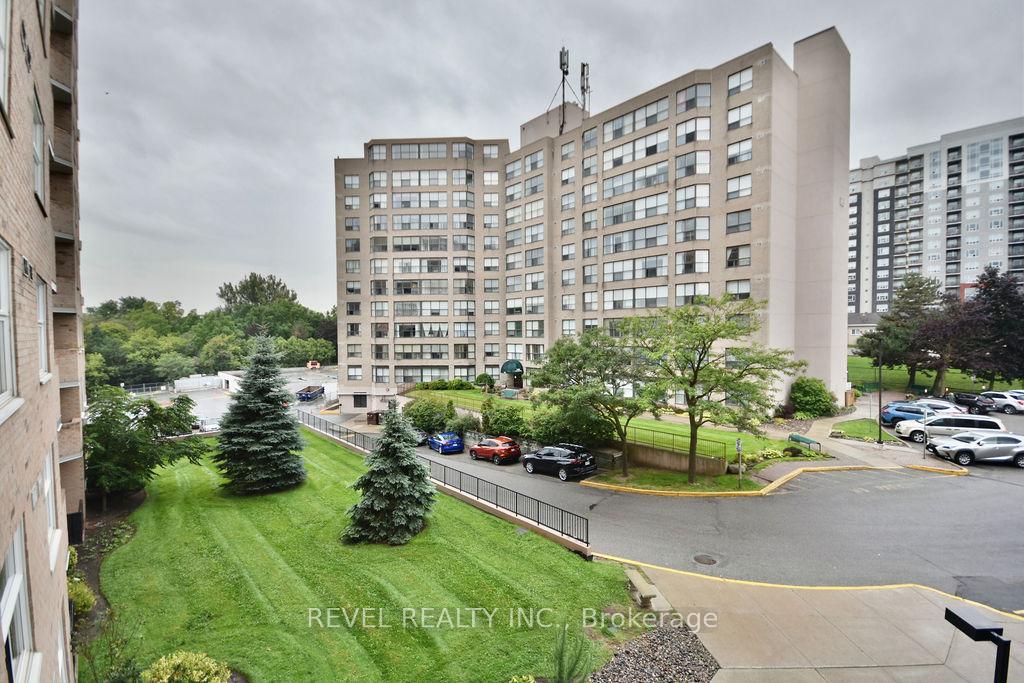 Photo 27 of Unit 306, 260 Davis Drive, Newmarket, Central Newmarket — HOMEH