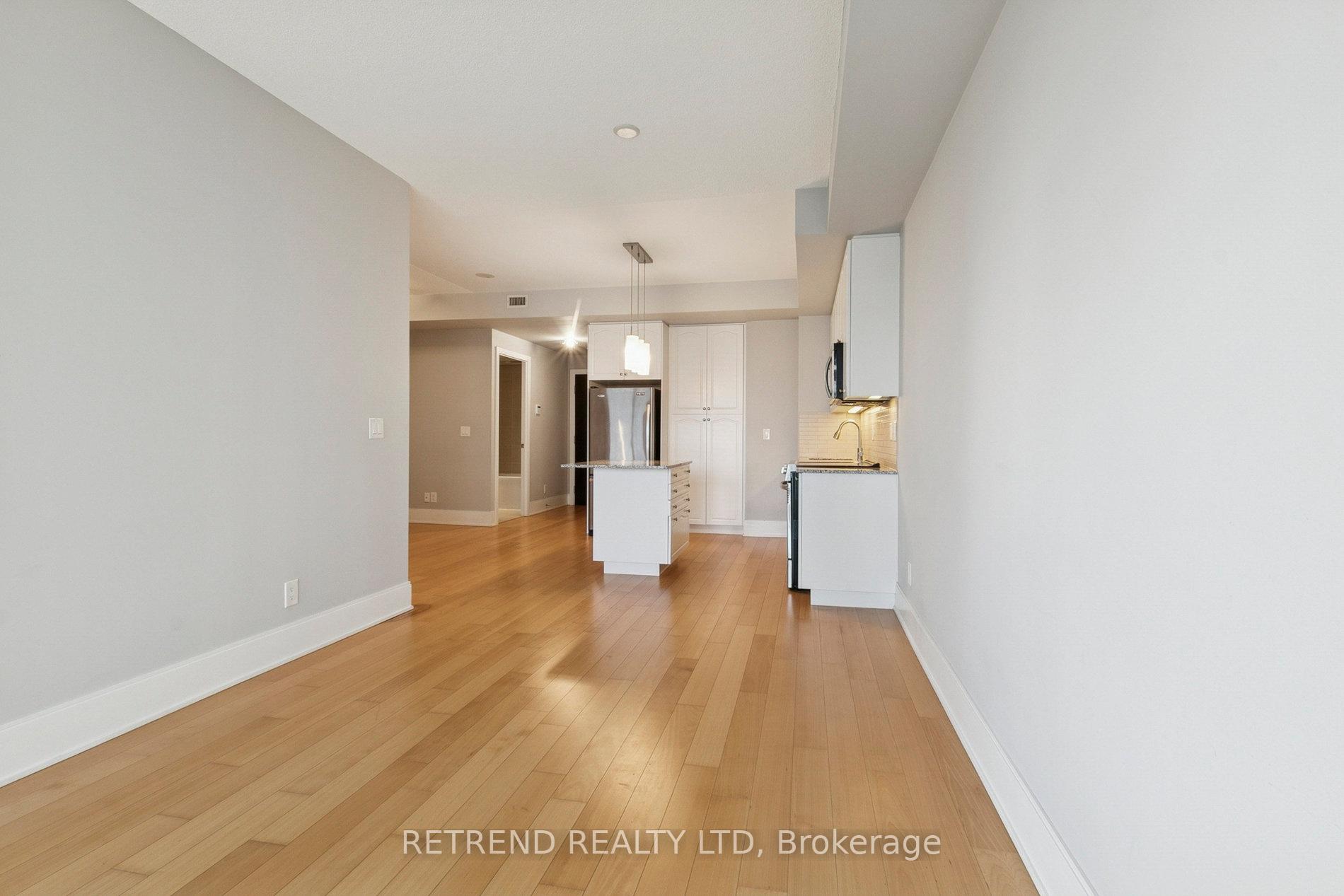 Photo 8 of Unit 1312, 70 Roehampton Avenue, Toronto, Mount Pleasant West — HOMEH