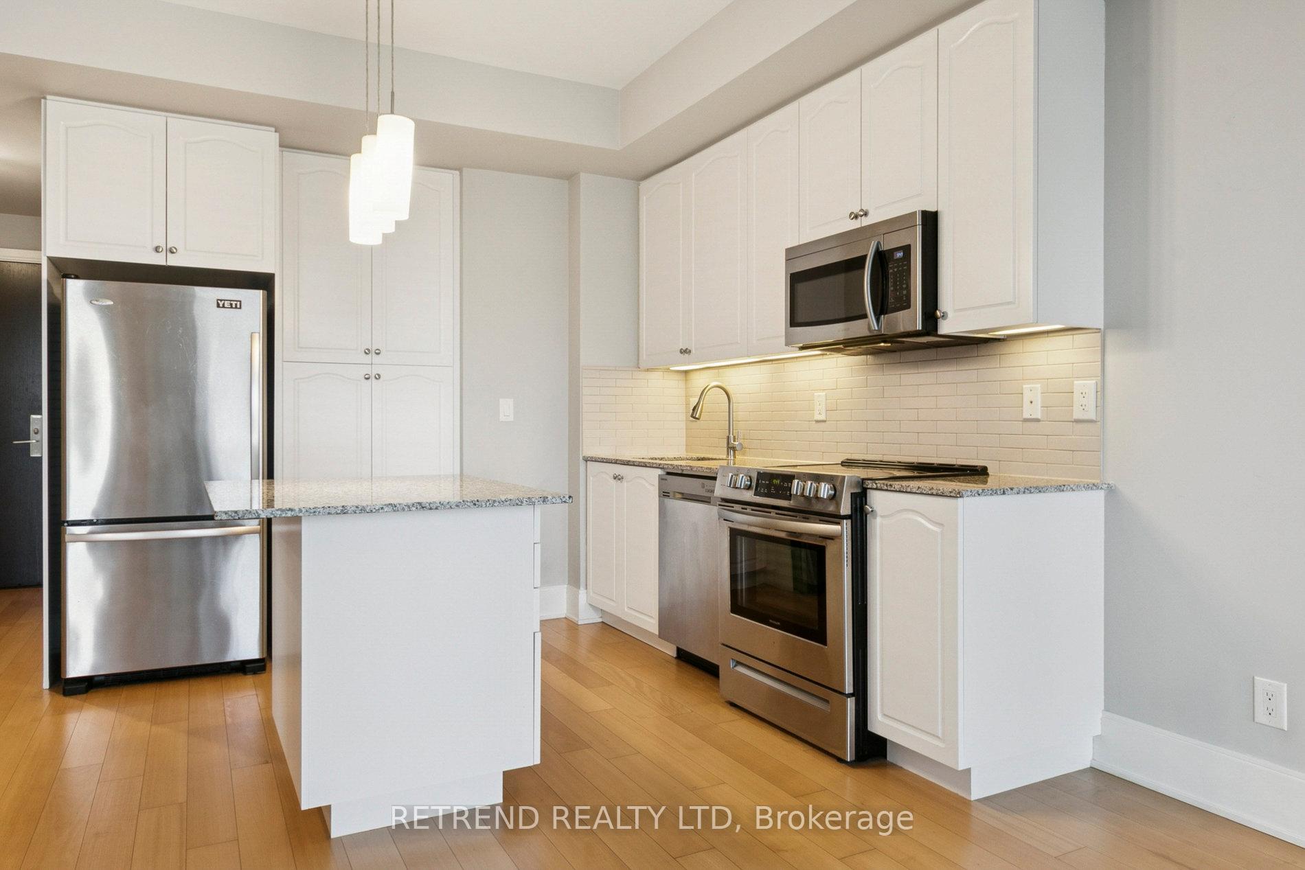 Photo 11 of Unit 1312, 70 Roehampton Avenue, Toronto, Mount Pleasant West — HOMEH