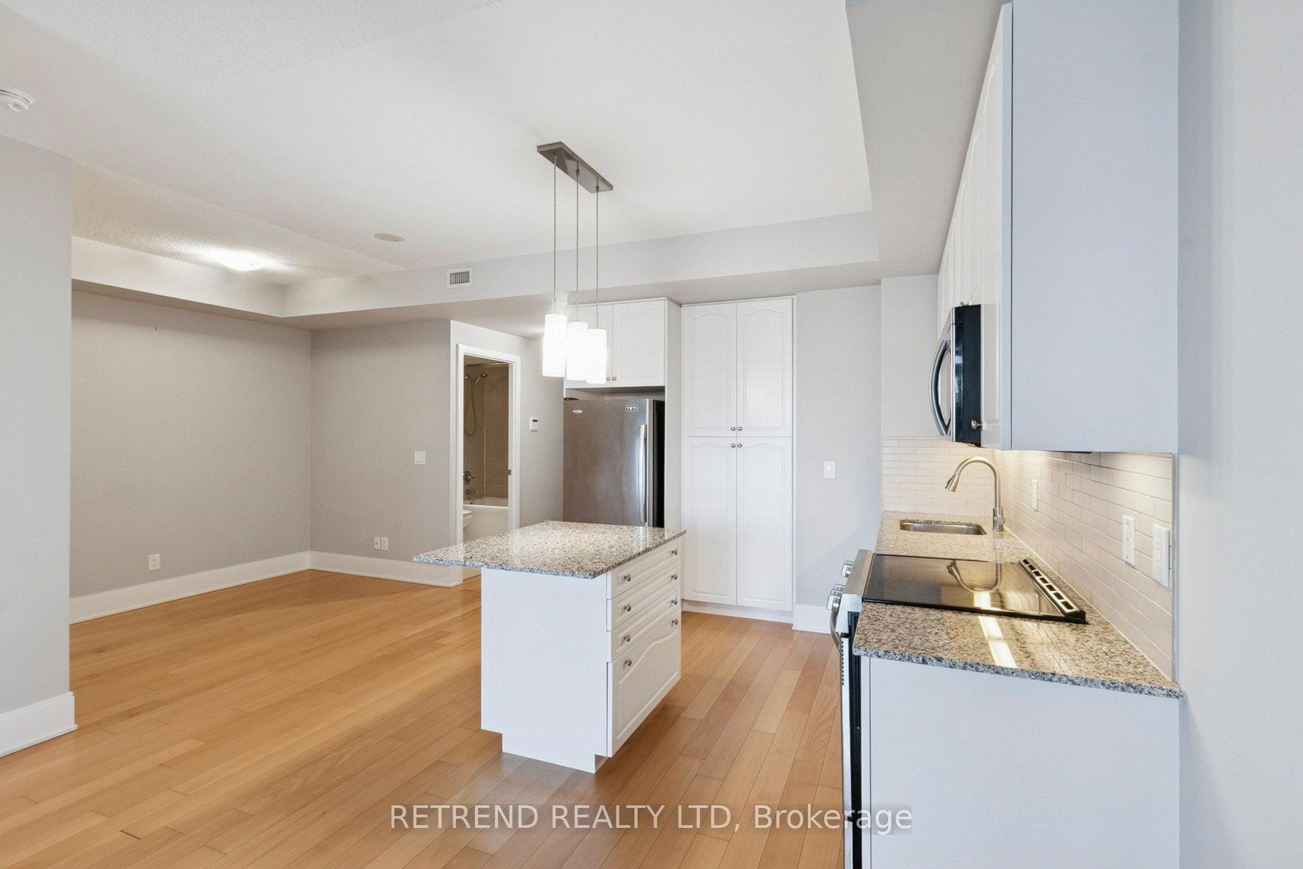 Photo 13 of Unit 1312, 70 Roehampton Avenue, Toronto, Mount Pleasant West — HOMEH