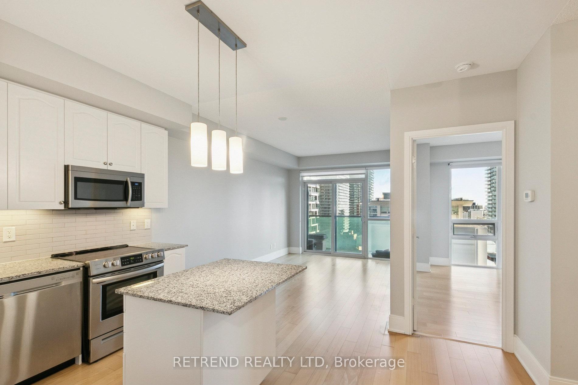 Photo 15 of Unit 1312, 70 Roehampton Avenue, Toronto, Mount Pleasant West — HOMEH
