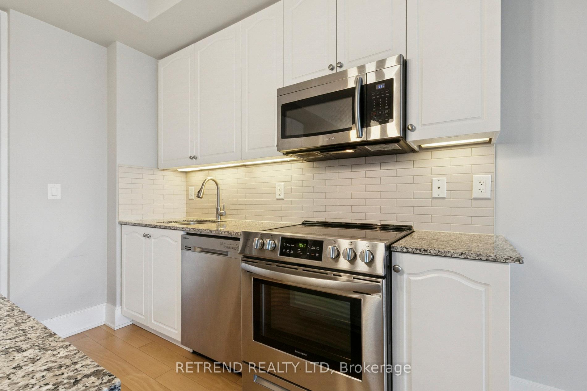 Photo 18 of Unit 1312, 70 Roehampton Avenue, Toronto, Mount Pleasant West — HOMEH