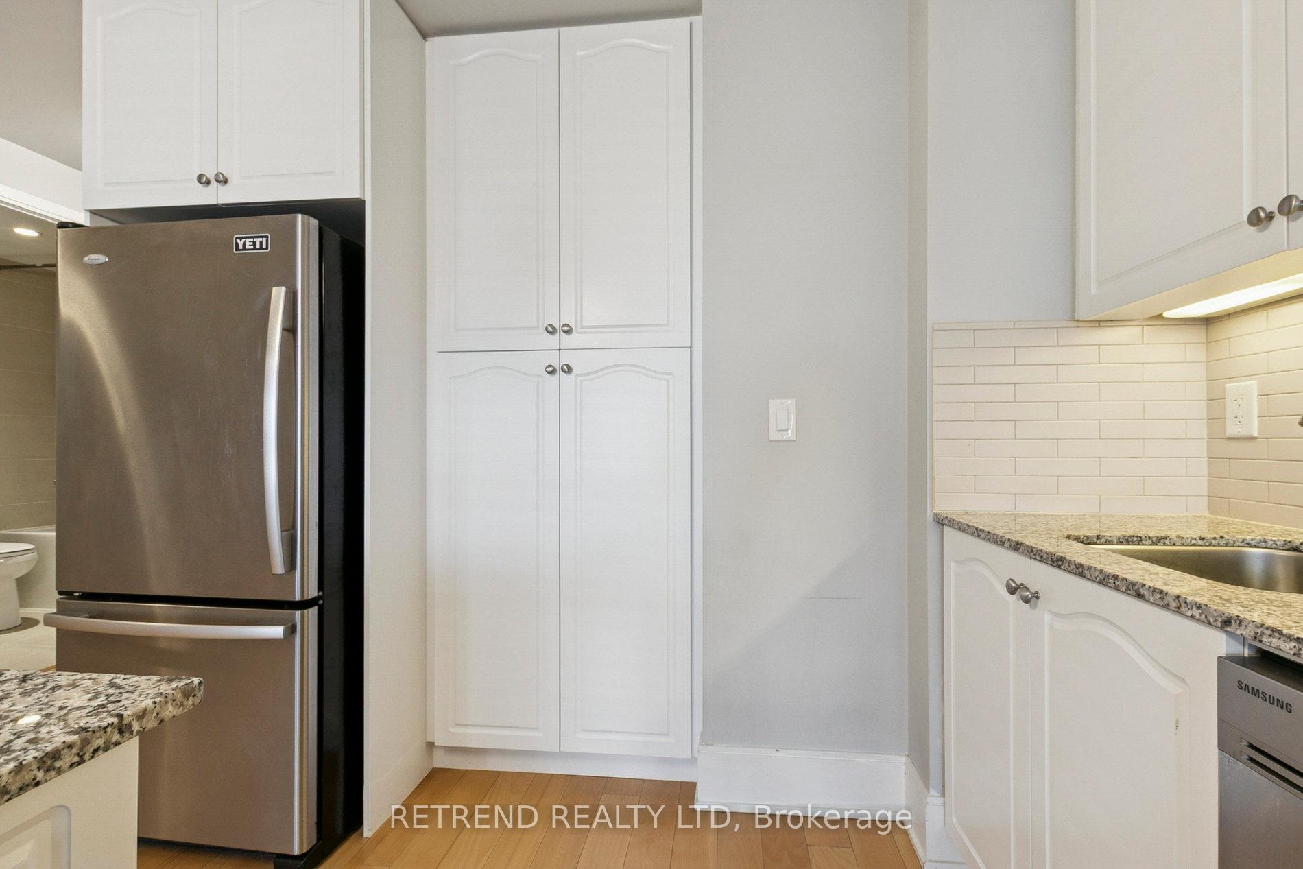 Photo 20 of Unit 1312, 70 Roehampton Avenue, Toronto, Mount Pleasant West — HOMEH
