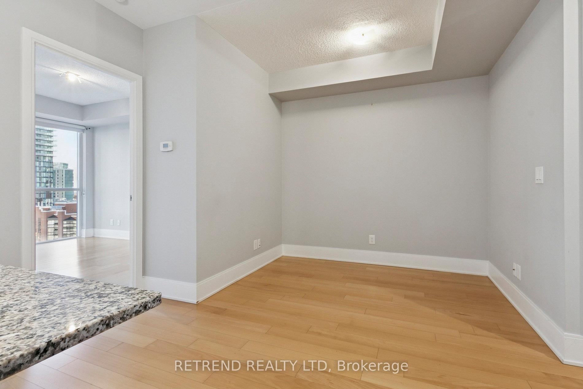 Photo 24 of Unit 1312, 70 Roehampton Avenue, Toronto, Mount Pleasant West — HOMEH