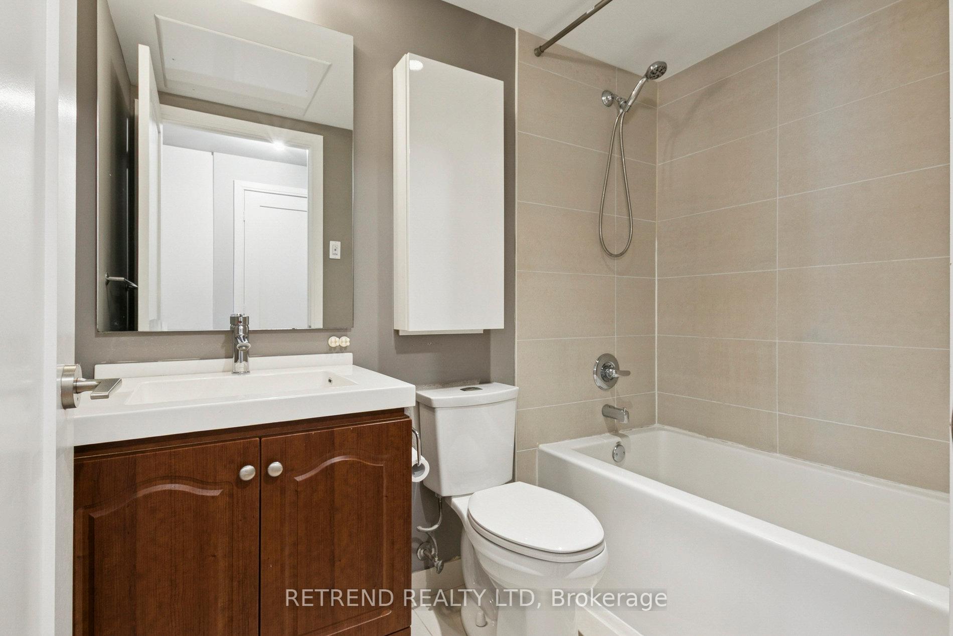 Photo 32 of Unit 1312, 70 Roehampton Avenue, Toronto, Mount Pleasant West — HOMEH