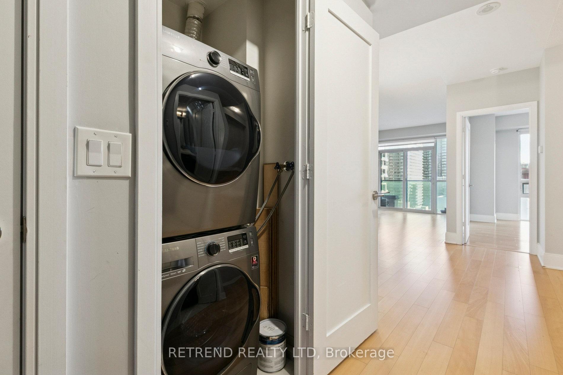 Photo 33 of Unit 1312, 70 Roehampton Avenue, Toronto, Mount Pleasant West — HOMEH