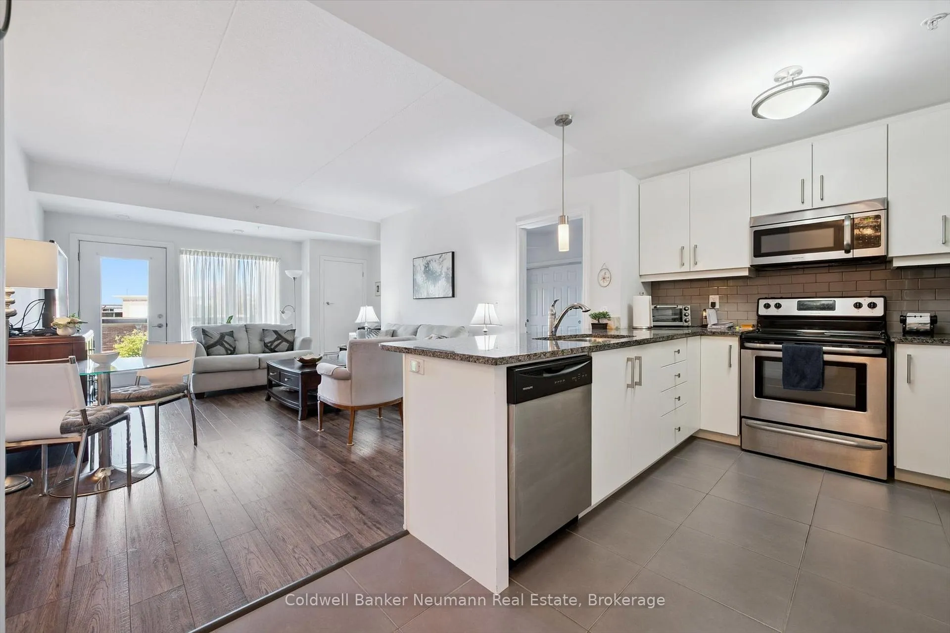 Photo 8 of Unit 304, 106 Bard Boulevard, Guelph, Pineridge/Westminster Woods — HOMEH