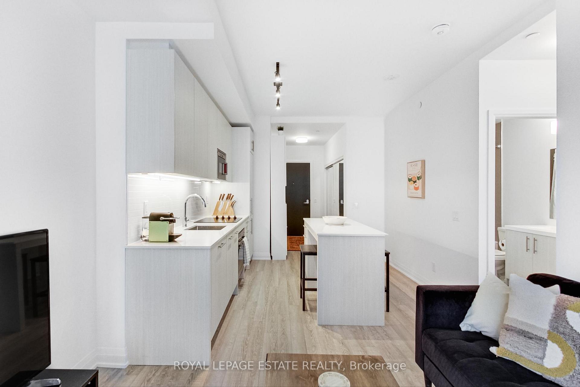 Photo 9 of Unit 808, 286 Main Street, Toronto, East End-Danforth — HOMEH