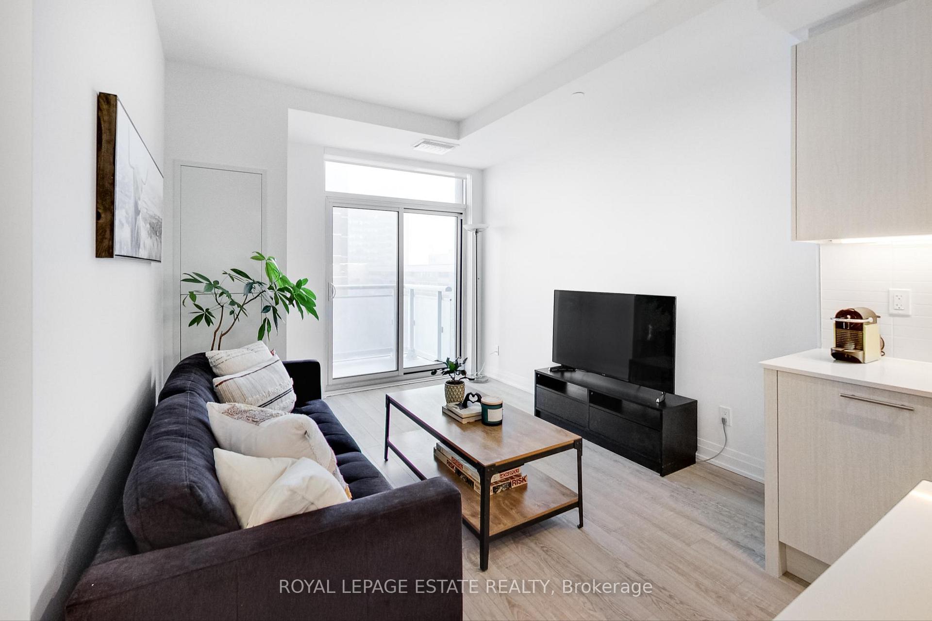 Photo 11 of Unit 808, 286 Main Street, Toronto, East End-Danforth — HOMEH