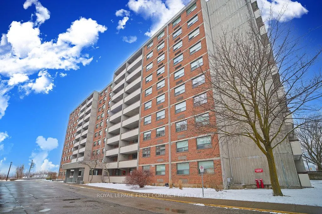 Front of Unit 808, 20 William Roe Boulevard