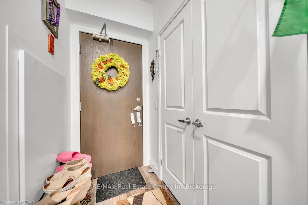 Photo 5 of Unit 101, 332 Gosling Gardens, Guelph, Clairfields/Hanlon Business Park — HOMEH