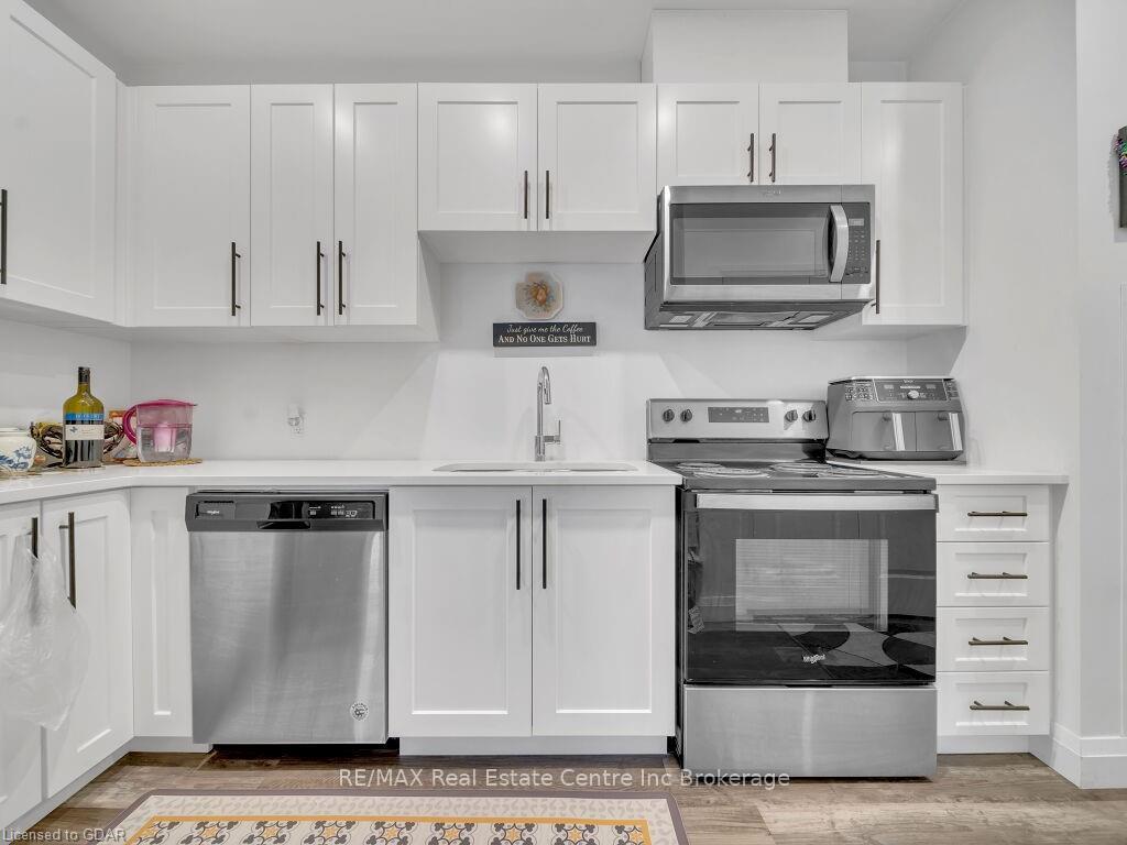 Photo 6 of Unit 101, 332 Gosling Gardens, Guelph, Clairfields/Hanlon Business Park — HOMEH
