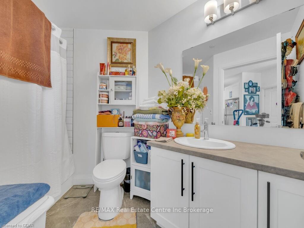 Photo 10 of Unit 101, 332 Gosling Gardens, Guelph, Clairfields/Hanlon Business Park — HOMEH