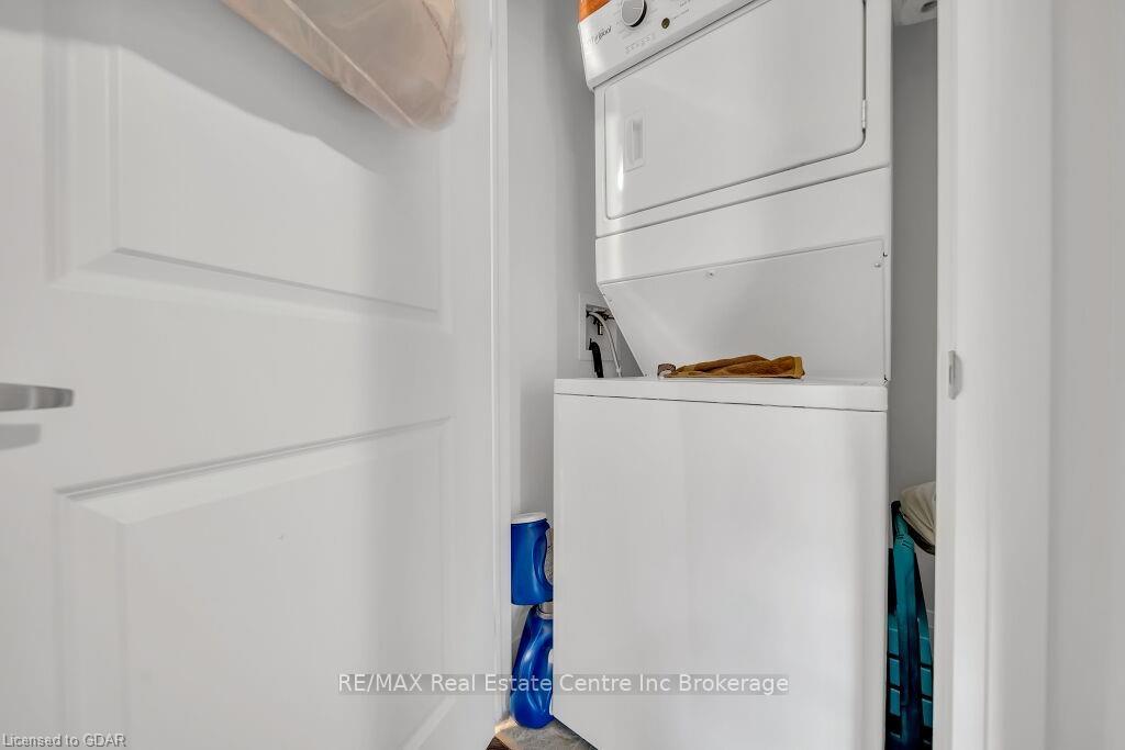 Photo 13 of Unit 101, 332 Gosling Gardens, Guelph, Clairfields/Hanlon Business Park — HOMEH