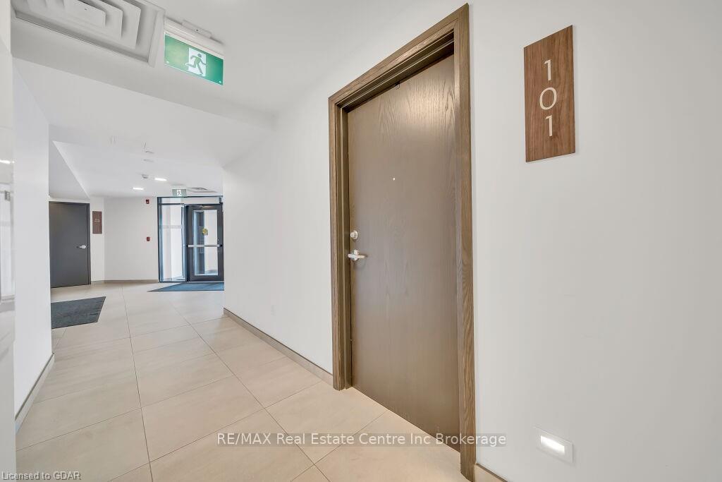 Photo 15 of Unit 101, 332 Gosling Gardens, Guelph, Clairfields/Hanlon Business Park — HOMEH