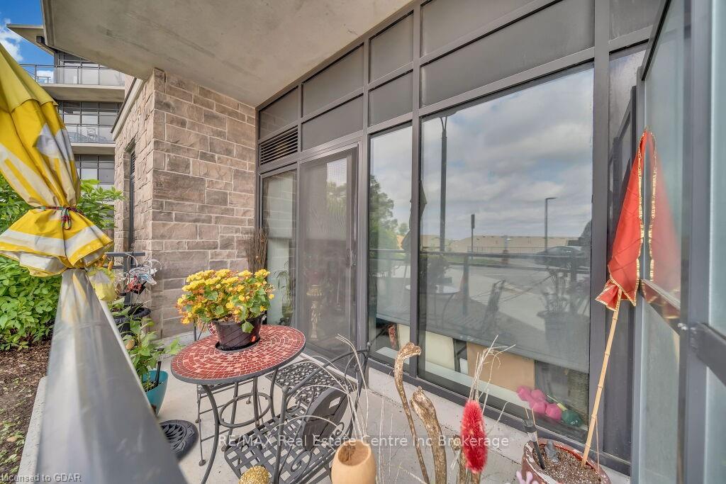 Photo 17 of Unit 101, 332 Gosling Gardens, Guelph, Clairfields/Hanlon Business Park — HOMEH