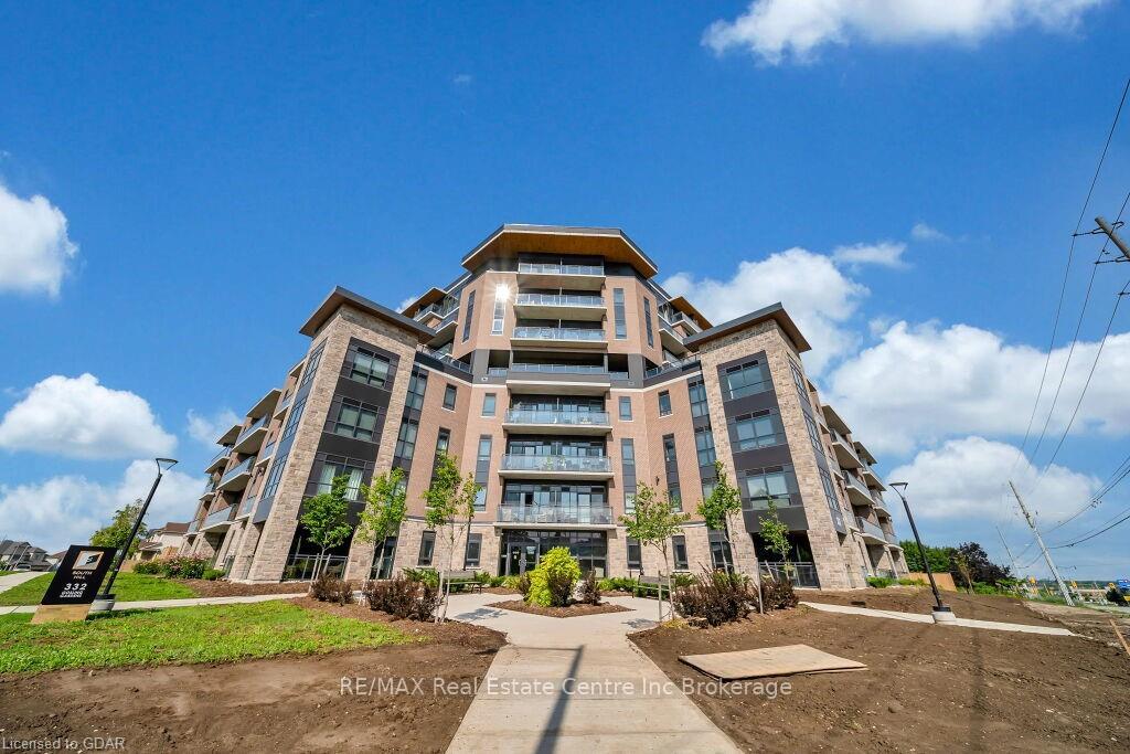 Photo 18 of Unit 101, 332 Gosling Gardens, Guelph, Clairfields/Hanlon Business Park — HOMEH