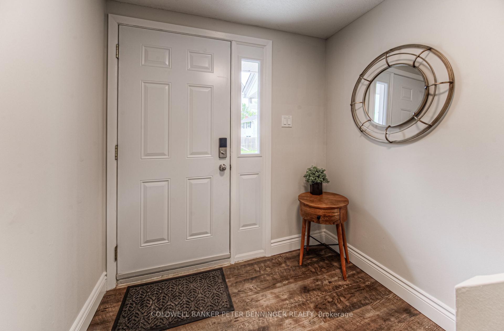 Photo 6 of Unit 4, 425 Keats Way, Waterloo — HOMEH