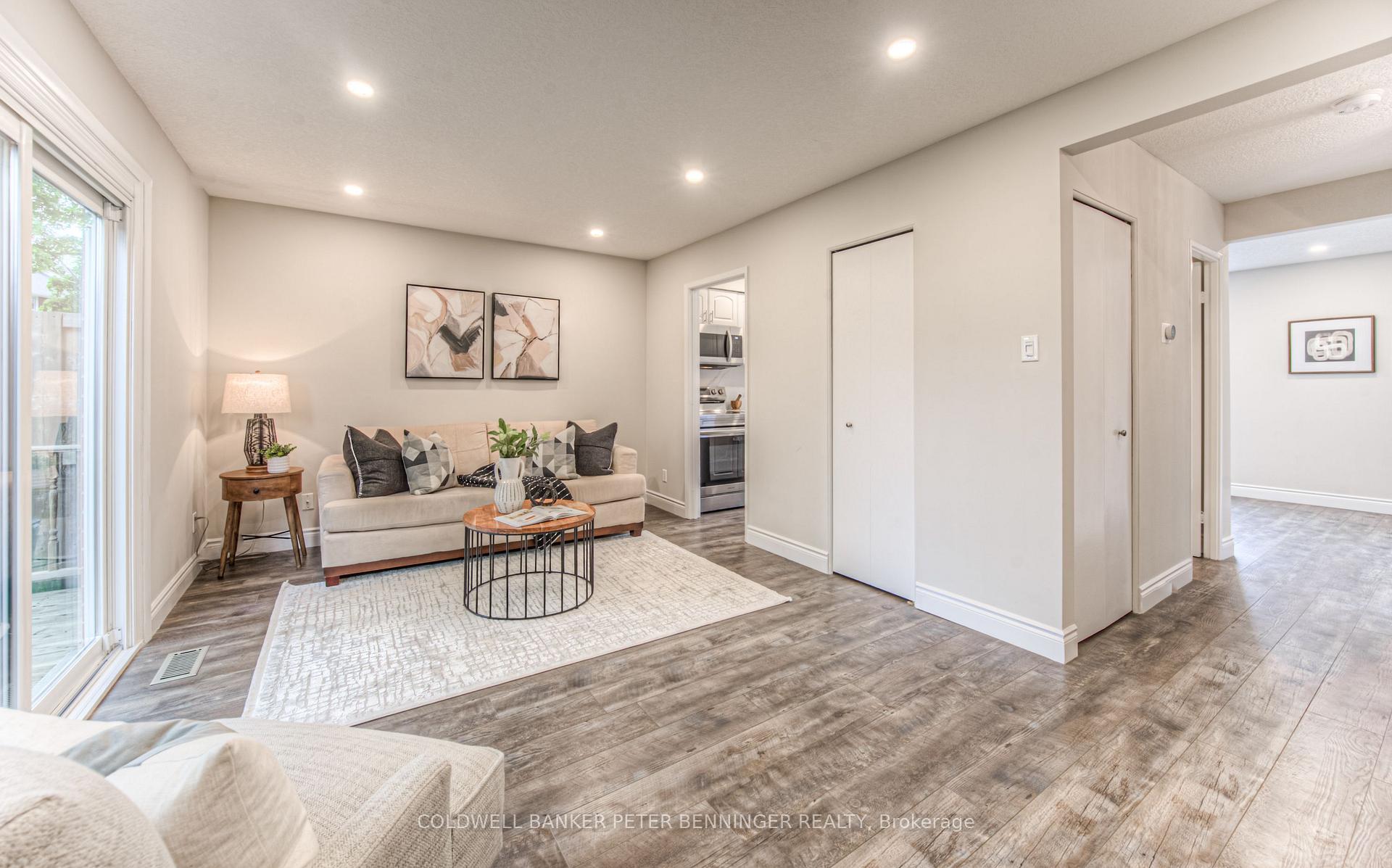 Photo 12 of Unit 4, 425 Keats Way, Waterloo — HOMEH