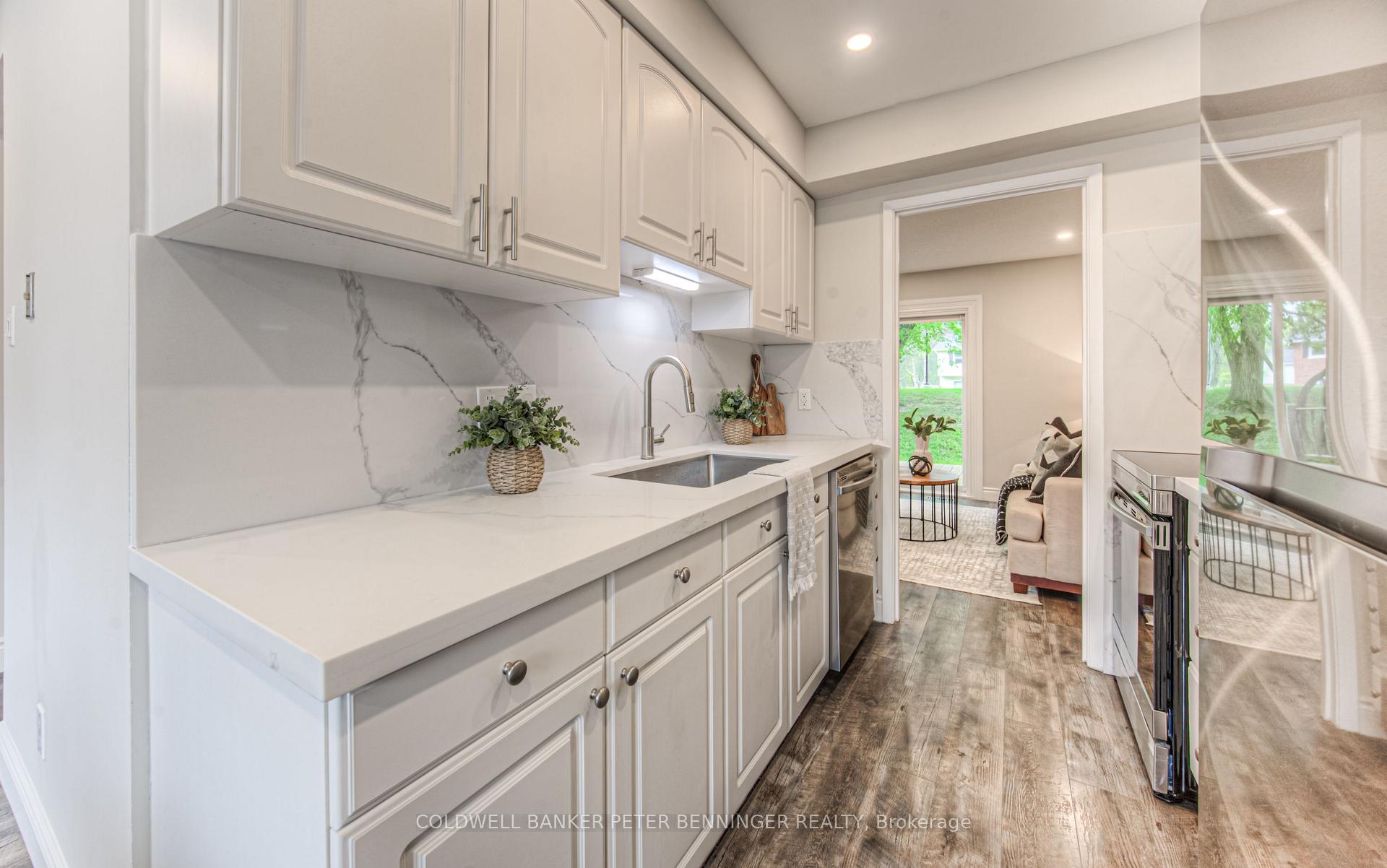 Photo 20 of Unit 4, 425 Keats Way, Waterloo — HOMEH