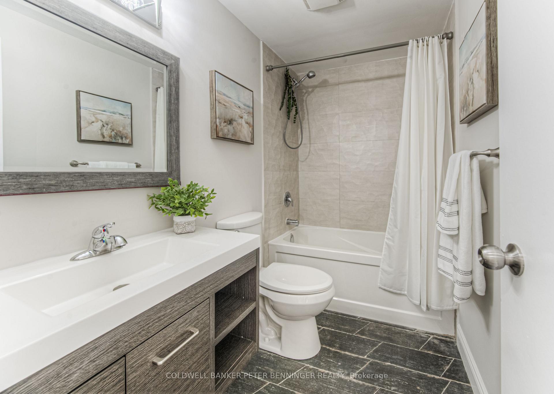Photo 29 of Unit 4, 425 Keats Way, Waterloo — HOMEH