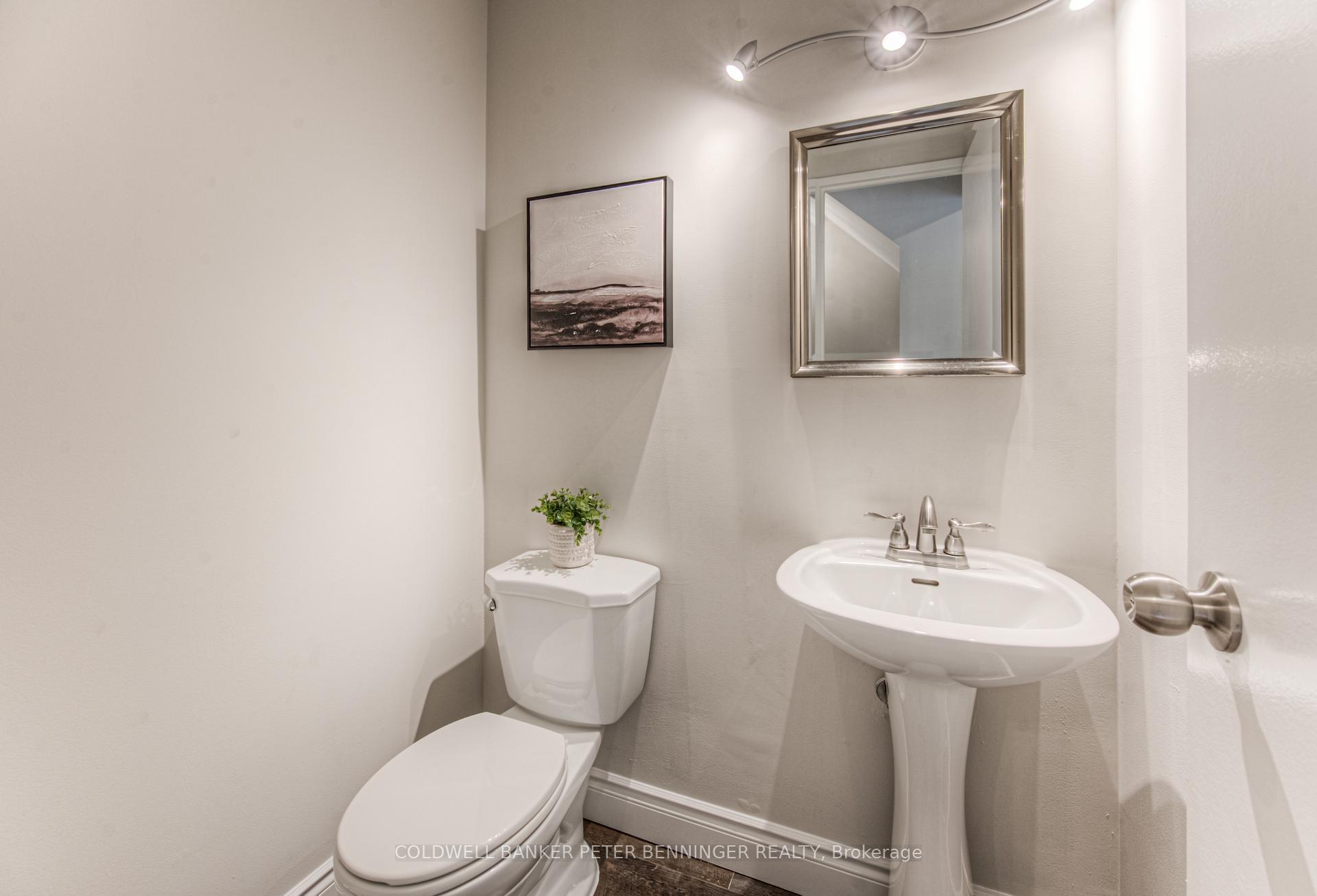 Photo 34 of Unit 4, 425 Keats Way, Waterloo — HOMEH