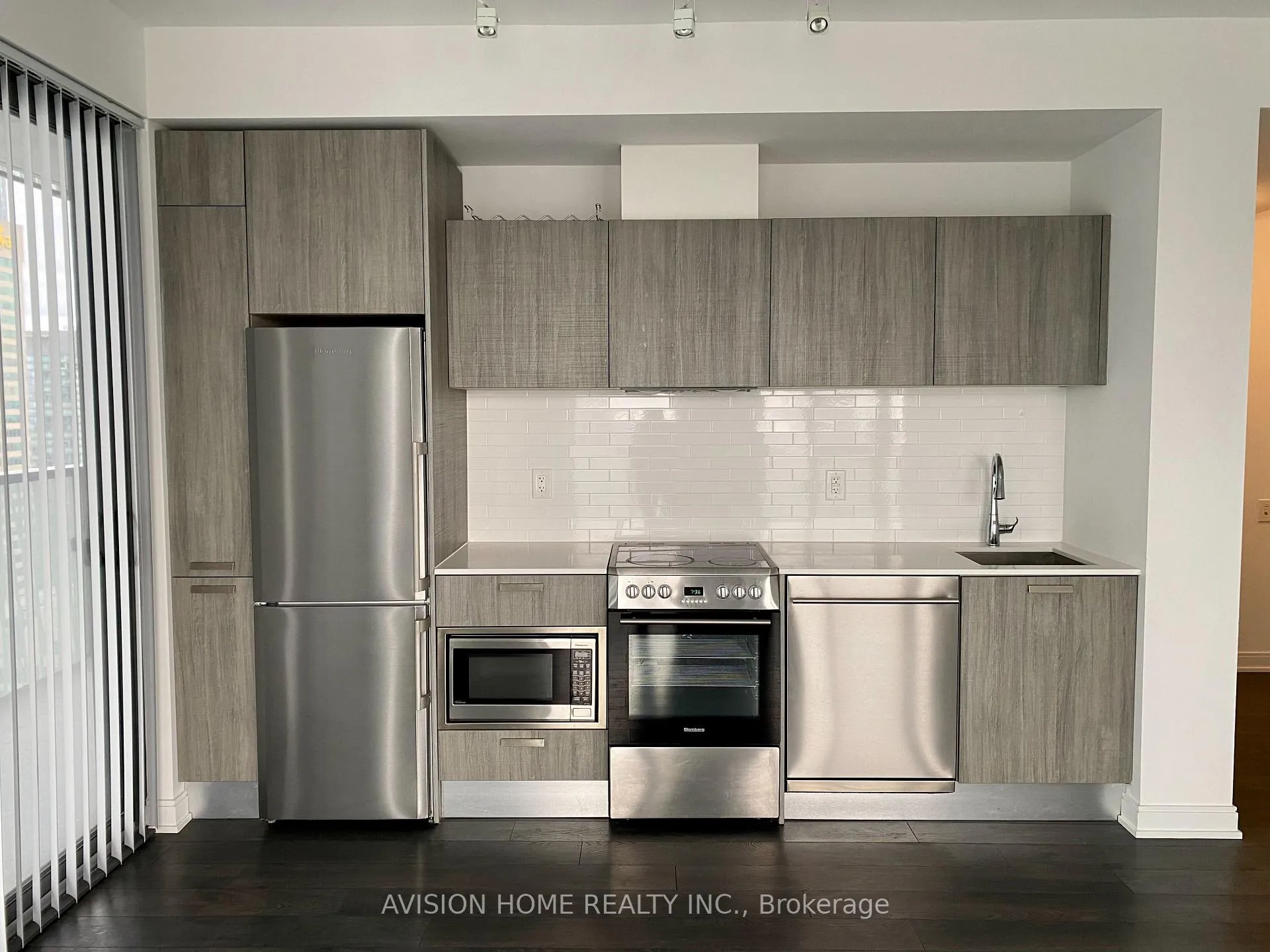 Photo 6 of Unit 2905, 50 Charles Street E, Toronto, Church-Yonge Corridor — HOMEH