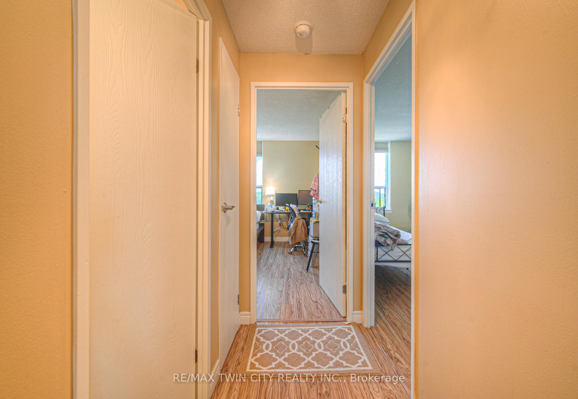 Photo 12 of Unit 1412, 35 Green Valley Drive W, Kitchener — HOMEH