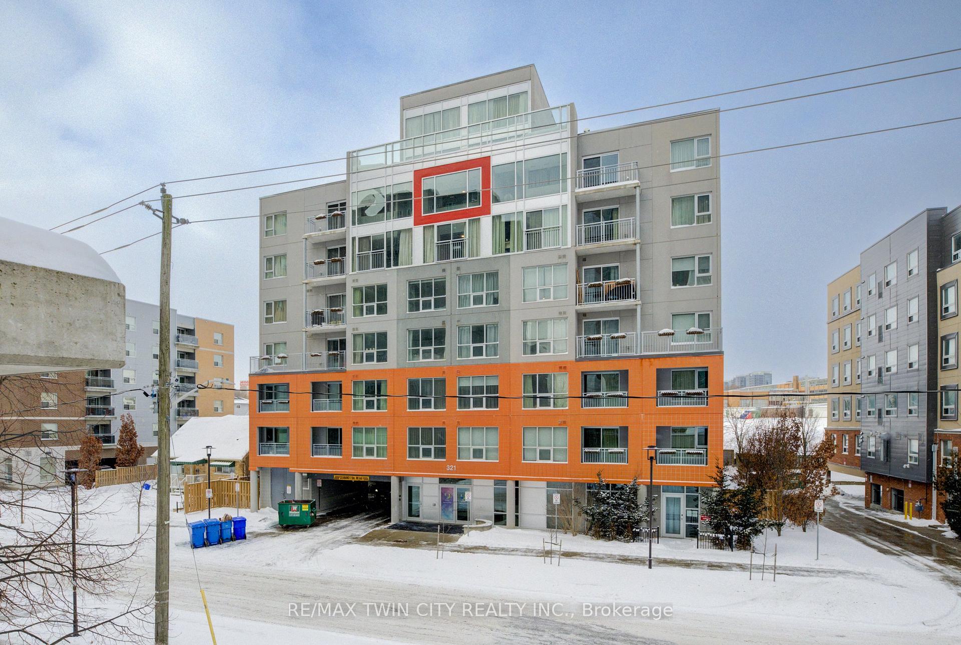 Front of Unit 708, 321 Spruce Street